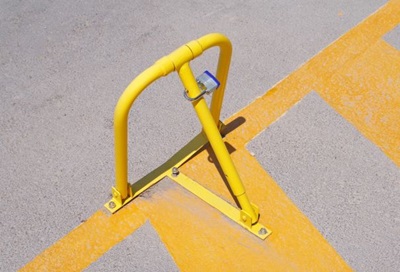 Instalación de cepo en garaje.
